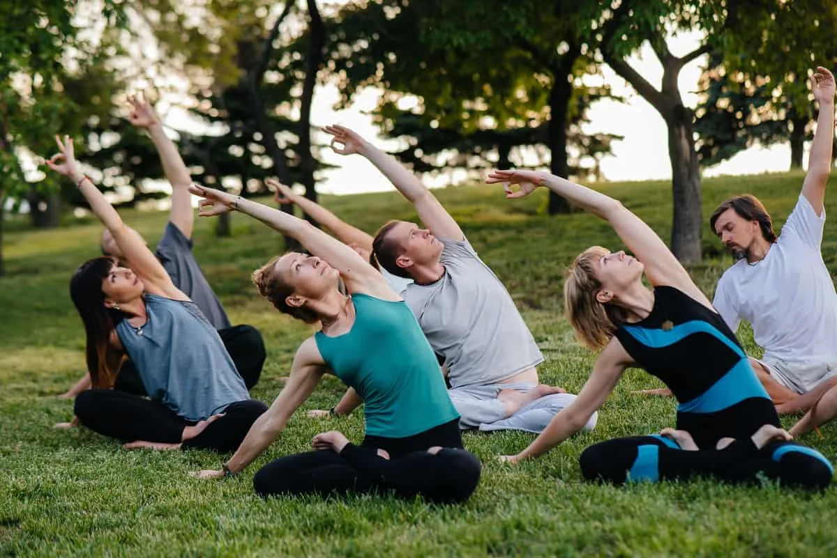 Comment créer son espace de yoga à la maison ?